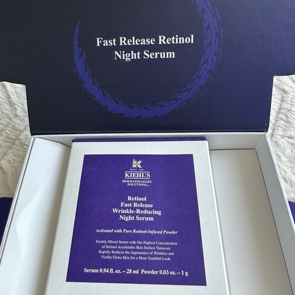 Kiehls Fast Release Wrinkle-Reducing Retinol Night Serum - Picture 2 of 7